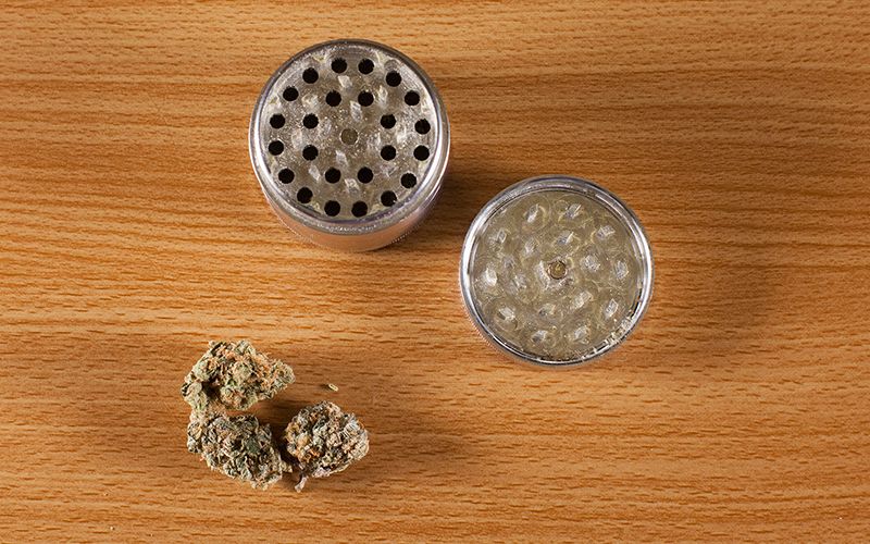 The Pros & Cons of Grinding Weed - WeedSeedShop